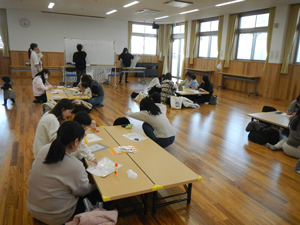 0歳児学級の様子の写真です